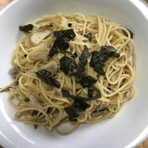 お吸い物の素で☆松茸風味の和風パスタ